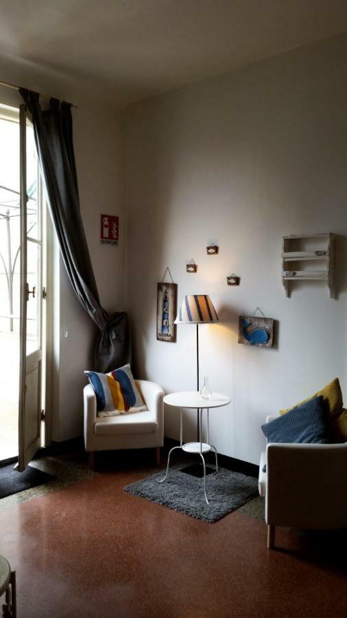 Al Chiostro Guesthouse Генуя Экстерьер фото